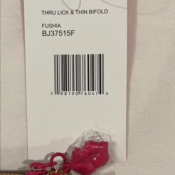 Betsey Johnson LIMITED EDITION Shiny Pink Ring Pop Candy Wallet - Picture 5 of 5